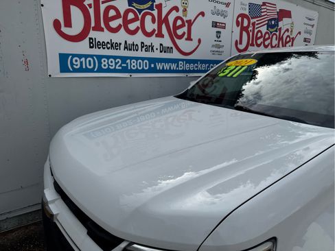 Used 2021 Chevrolet Colorado LT w/ Safety Package RWD image 9