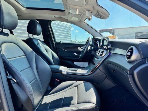 Used 2020 Mercedes-Benz GLC 300 4MATIC image 32
