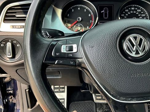 Used 2017 Volkswagen Golf Alltrack S image 15