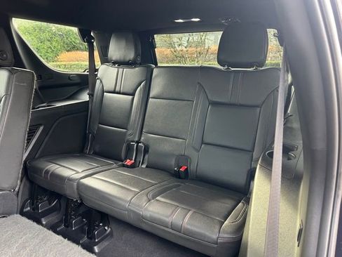 Used 2022 Chevrolet Tahoe RST w/ Luxury Package image 12