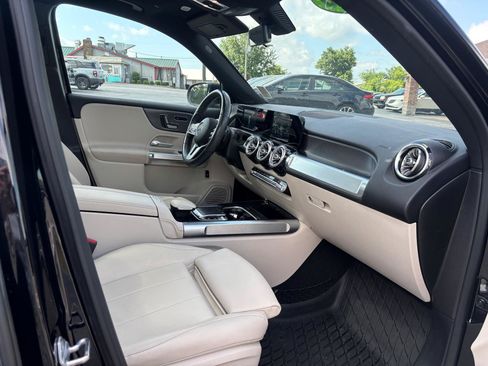 Used 2020 Mercedes-Benz GLB 250 4MATIC image 20