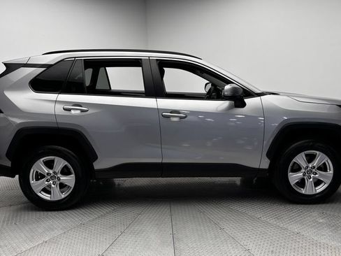 Used 2021 Toyota RAV4 XLE FWD image 38