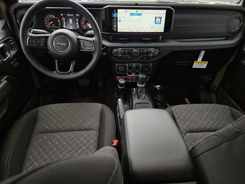 New 2026 Jeep Gladiator Mojave image 10