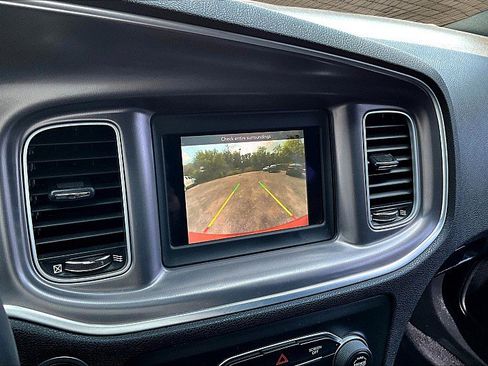 Used 2021 Dodge Charger SXT image 22