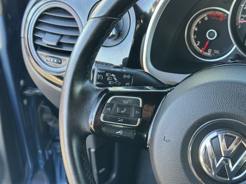 Used 2019 Volkswagen Beetle S image 21