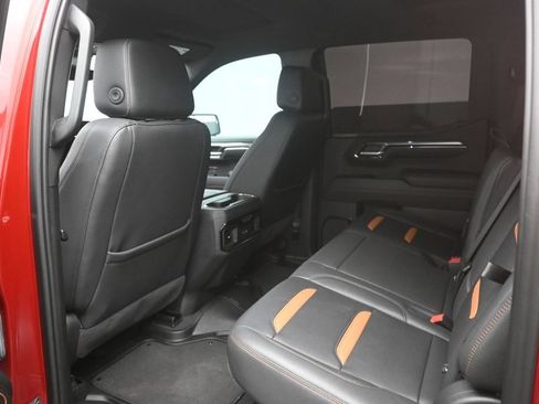 Used 2024 GMC Sierra 1500 AT4 w/ Technology Package AWD/4WD image 25
