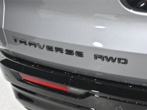 New 2026 Chevrolet Traverse RS image 5