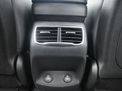 Used 2023 Hyundai Santa Fe SEL image 17