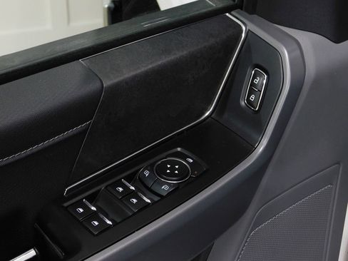 Used 2024 Ford F150 XLT AWD/4WD image 31