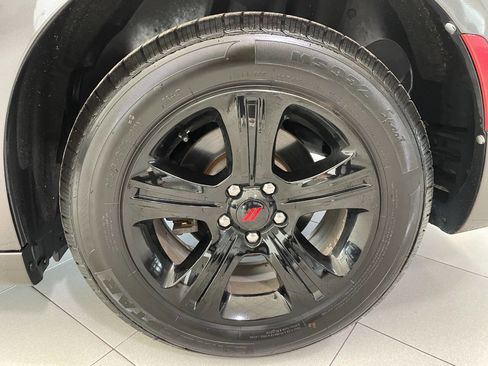 Used 2020 Dodge Charger SXT image 11