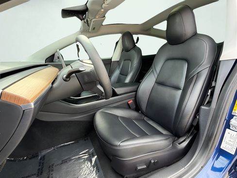 Used 2020 Tesla Model 3 Standard Range Plus RWD image 24