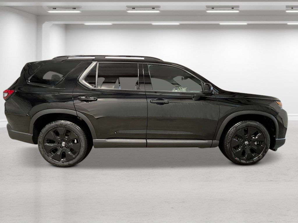 New 2026 Honda Pilot Black Edition image 2