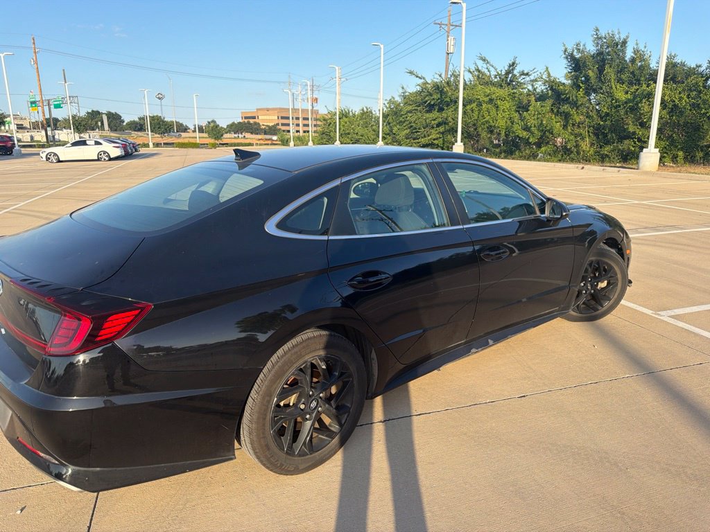 Used 2022 Hyundai Sonata SEL FWD image 2