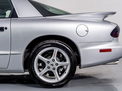 Used 1997 Pontiac Firebird Formula image 21
