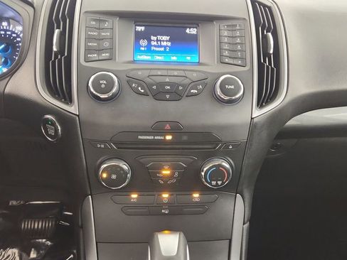 Used 2015 Ford Edge SE FWD image 13