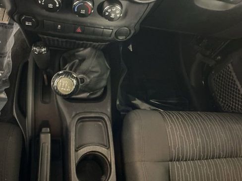 Used 2012 Jeep Wrangler Sport image 18