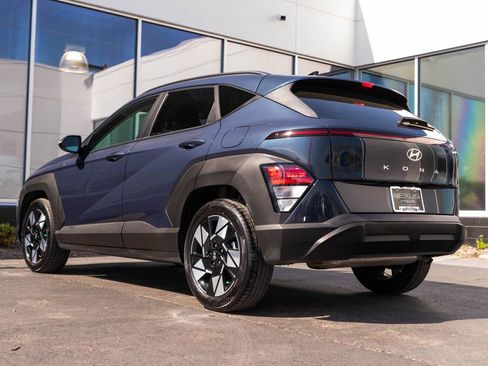 Used 2025 Hyundai Kona SEL FWD image 7