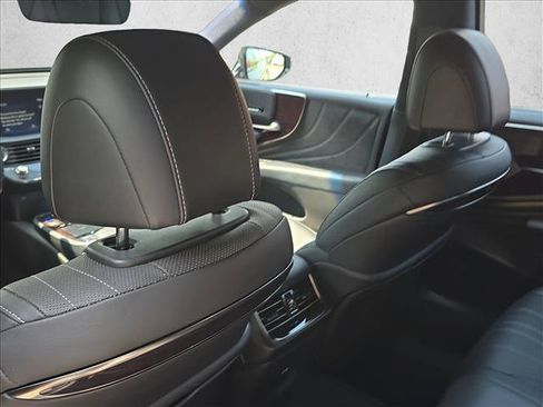 Used 2018 Lexus LS 500 w/ Interior Upgrade Package RWD image 17