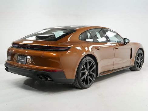 Certified 2025 Porsche Panamera 4 image 8