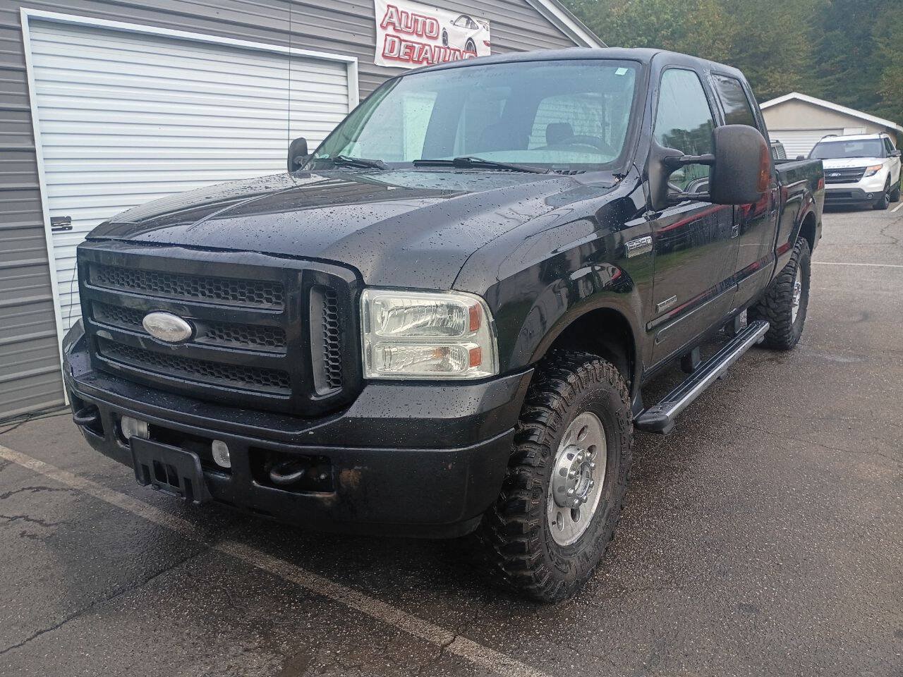 Used 2005 Ford F250 XLT AWD/4WD image 2
