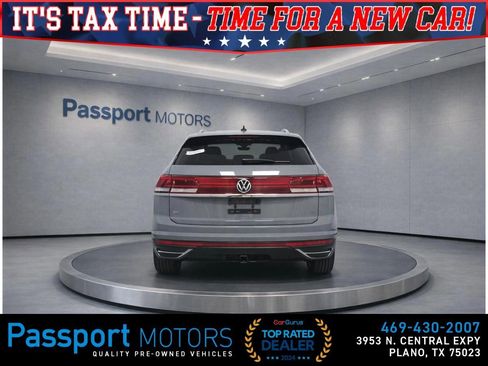 Used 2024 Volkswagen Atlas Cross Sport SE w/ Panoramic Sunroof Package image 5