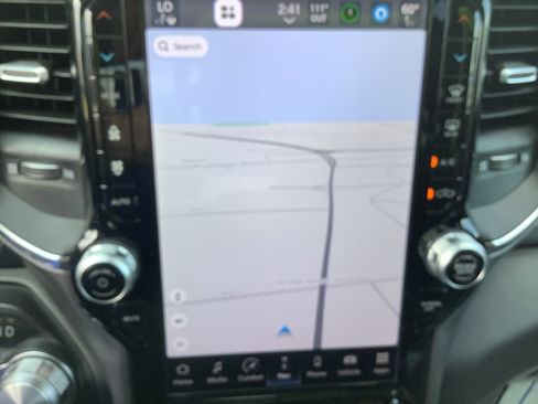 Used 2024 RAM 1500 Laramie image 17