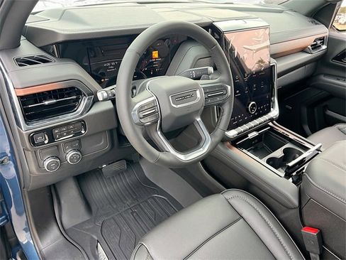 New 2026 GMC Yukon XL Denali w/ Sun & Power Step Package image 6