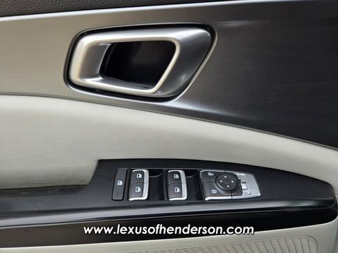 Used 2024 Kia Carnival LX image 20