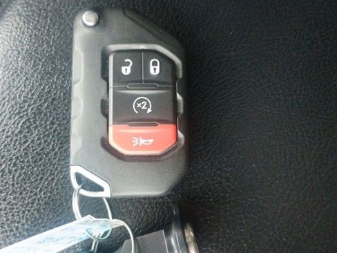 Used 2021 Jeep Wrangler Unlimited Sport S image 23