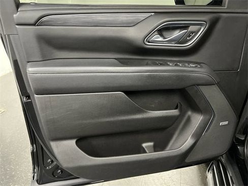 Certified 2023 GMC Yukon SLT w/ SLT Luxury Package image 23