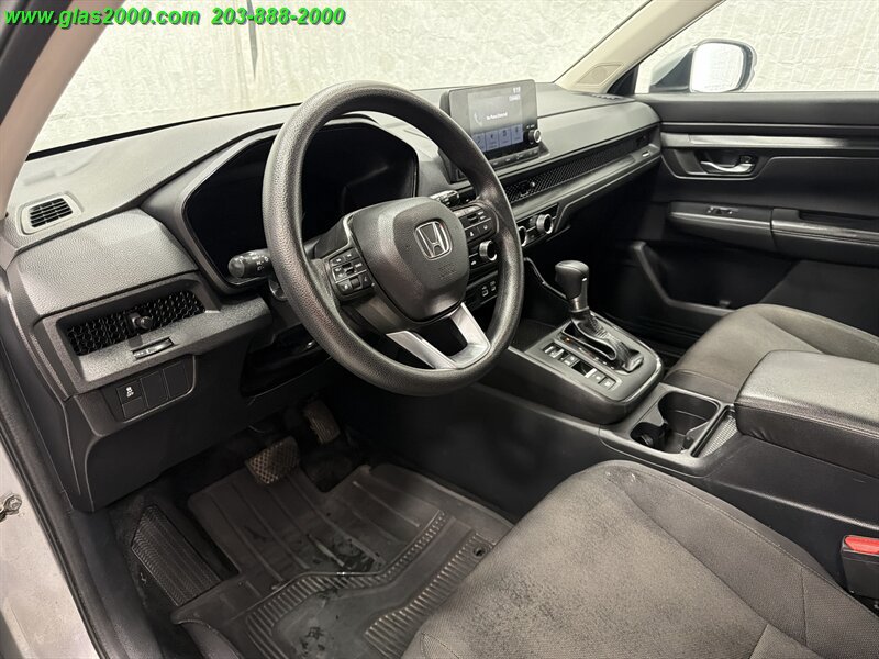 Used 2023 Honda CR-V EX image 3