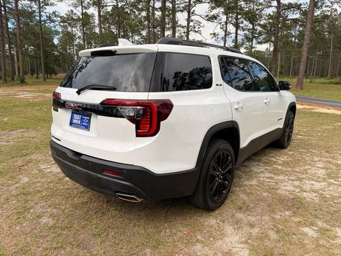 Used 2023 GMC Acadia SLE w/ Driver Convenience Package FWD image 5