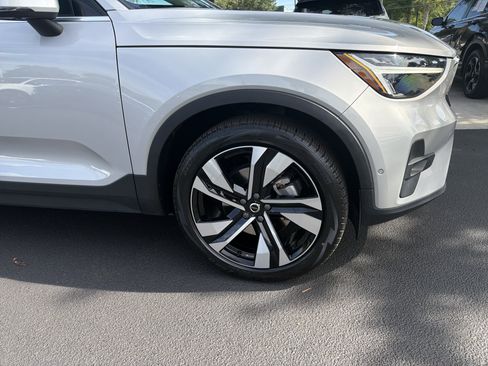 Certified 2023 Volvo XC40 B4 Plus w/ Protection Package Premier FWD image 13