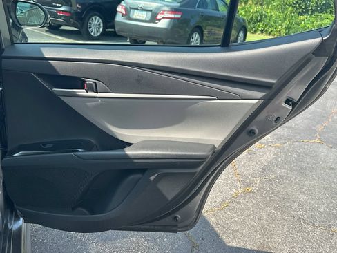 Used 2025 Toyota Camry SE w/ Convenience Package FWD image 17