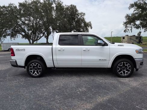 Used 2025 RAM 1500 Laramie AWD/4WD image 4