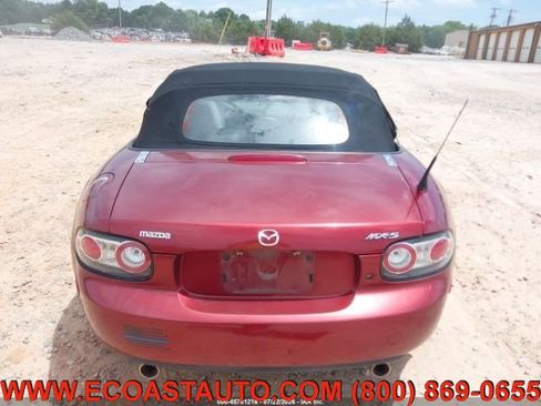 Used 2006 MAZDA MX-5 Miata Grand Touring RWD image 8