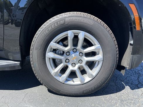 Used 2025 Chevrolet Tahoe LT AWD/4WD image 10
