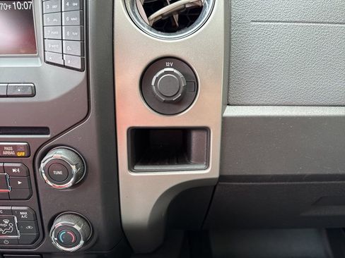 Used 2014 Ford F150 XLT w/ XLT Chrome Package RWD image 12