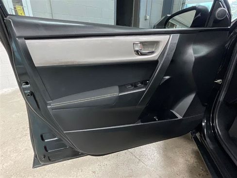 Used 2019 Toyota Corolla LE FWD image 10