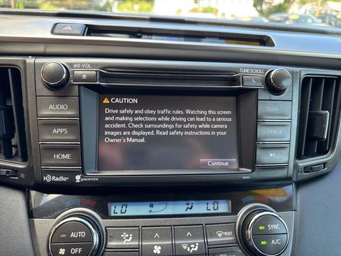 Used 2015 Toyota RAV4 XLE image 24