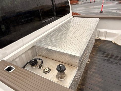 Used 2011 Ford F450 King Ranch w/ King Ranch w/Chrome Pkg image 17