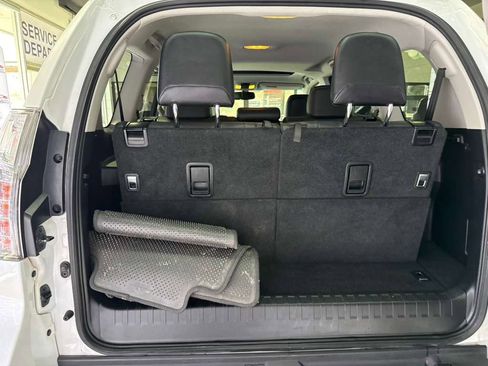 Used 2017 Lexus GX 460 image 45