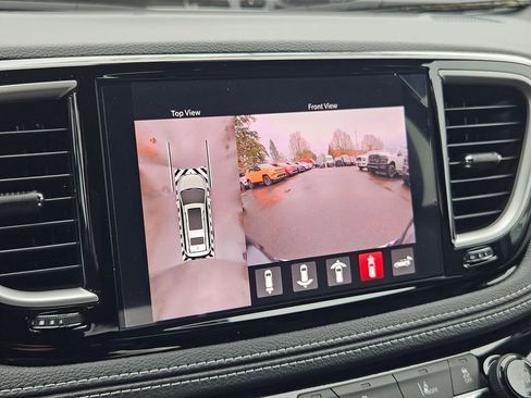 New 2026 Chrysler Pacifica Select image 28