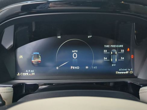 New 2026 Lincoln Corsair Premiere image 14