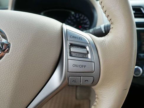 Used 2013 Nissan Altima 2.5 SL FWD image 26
