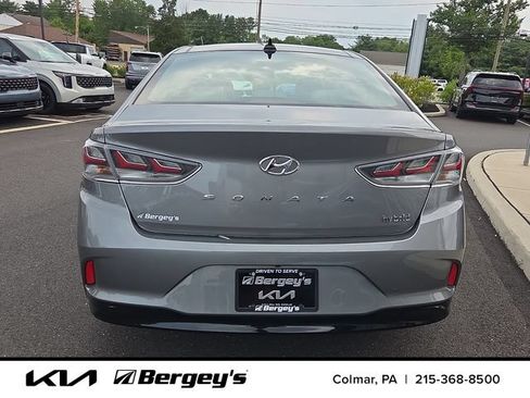 Used 2018 Hyundai Sonata Limited FWD image 6