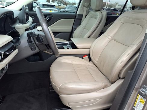 Used 2020 Lincoln Aviator Reserve w/ Equipment Group 201A image 23