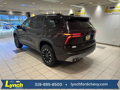 Used 2024 Chevrolet Traverse Z71 AWD/4WD image 25