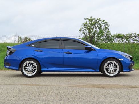 Used 2020 Honda Civic Sport image 2