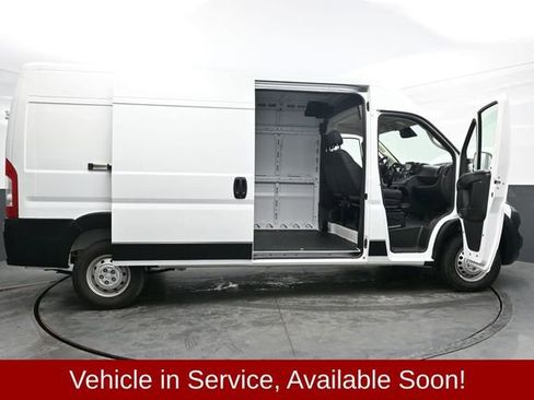 Used 2025 RAM ProMaster 2500 w/ Convenience Group image 45